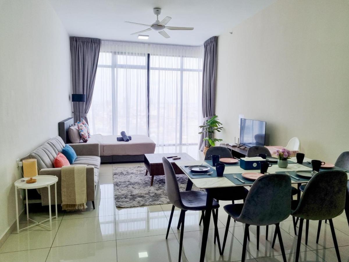 Lavish Beacon Executive Suites By Bin Dao Wu Homestay Penang จอร์จทาวน์ ภายนอก รูปภาพ